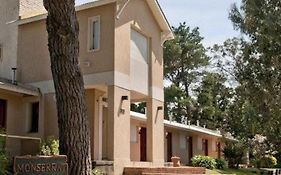 Monserrat Bungalows Con pileta y parrilla
